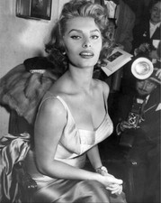 Sophia Loren Sexy Busty 8x10