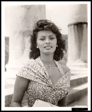 Hollywood Beauty SOPHIA LOREN