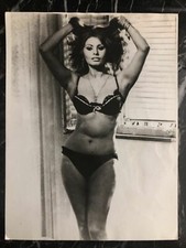 SOFIA LOREN! BLACK & WHITE